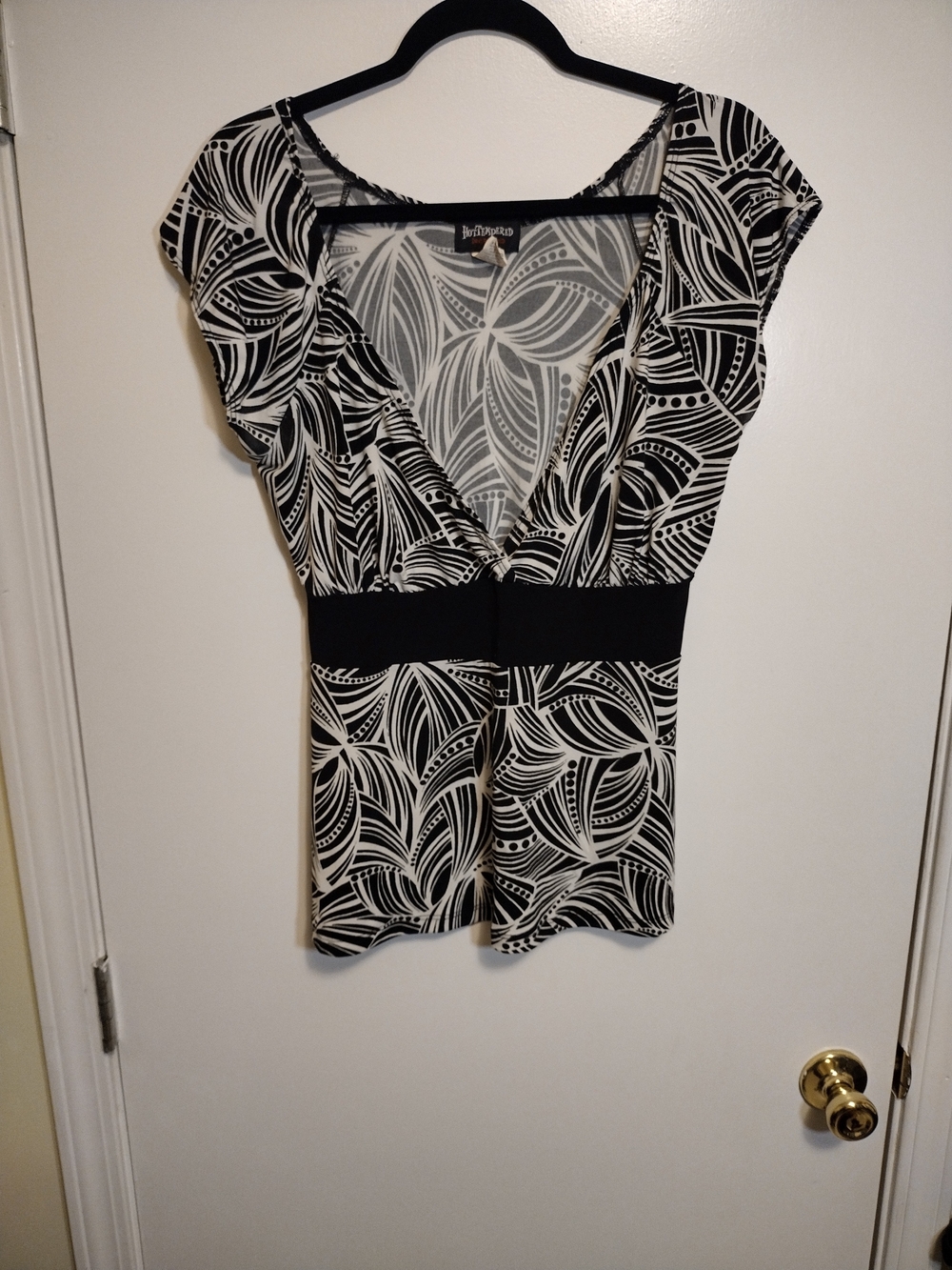 Black & White Patterned V-Neck Blouse with Waistband